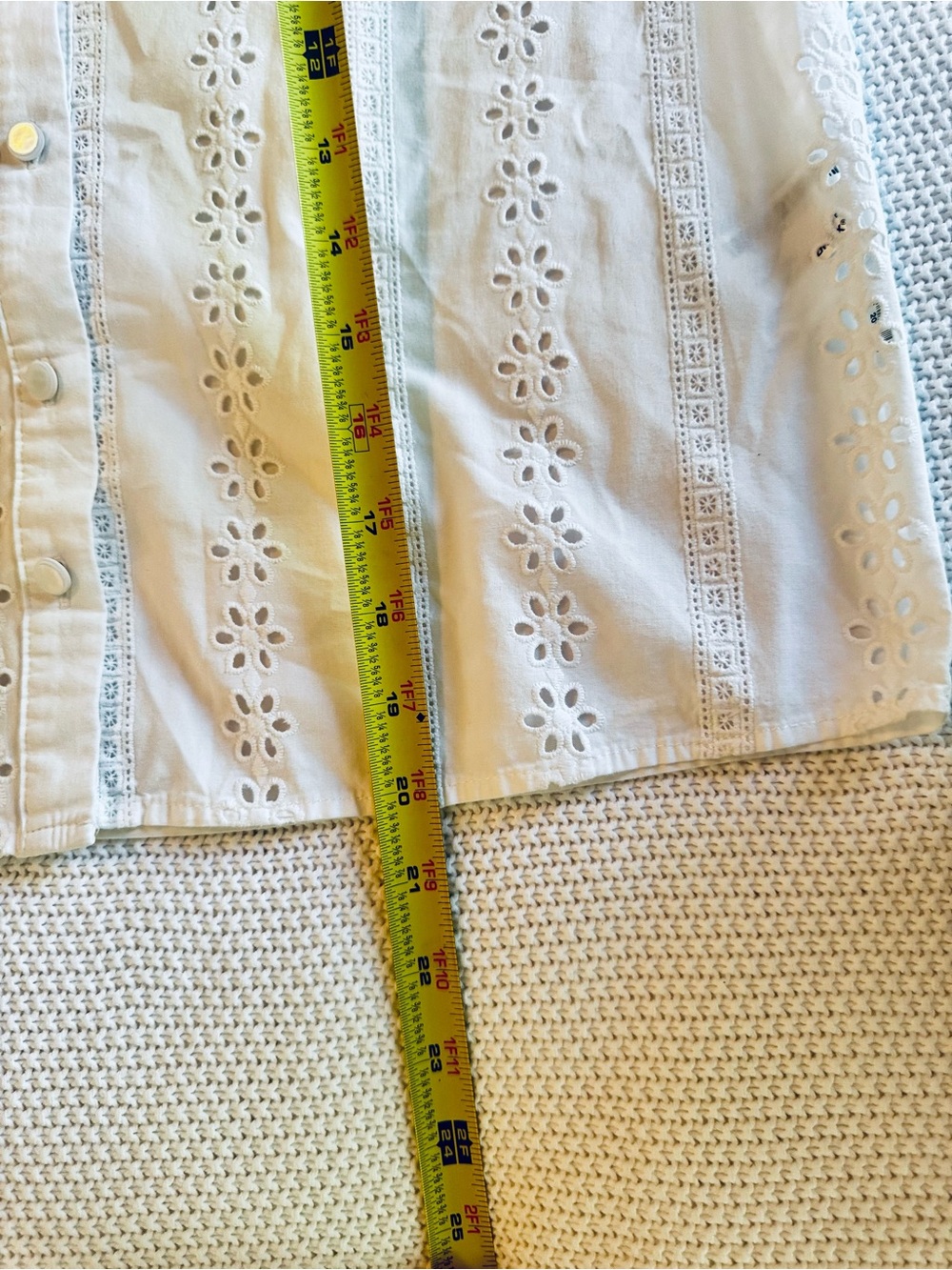 ZARA White Eyelet Lace Blouse w Ruffle Trim Feminine Womens Top - Picture 14 of 14